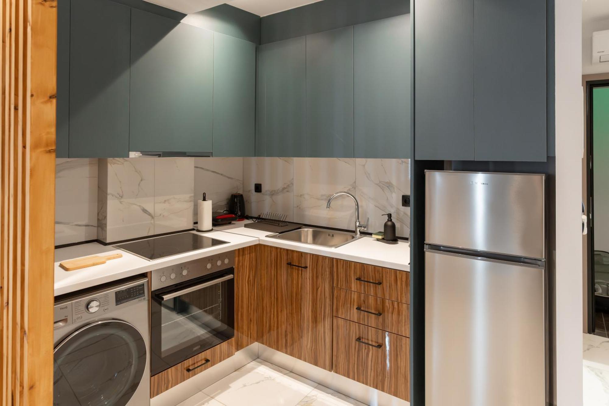 Δ17 Suites & Apartments Лариса Екстериор снимка